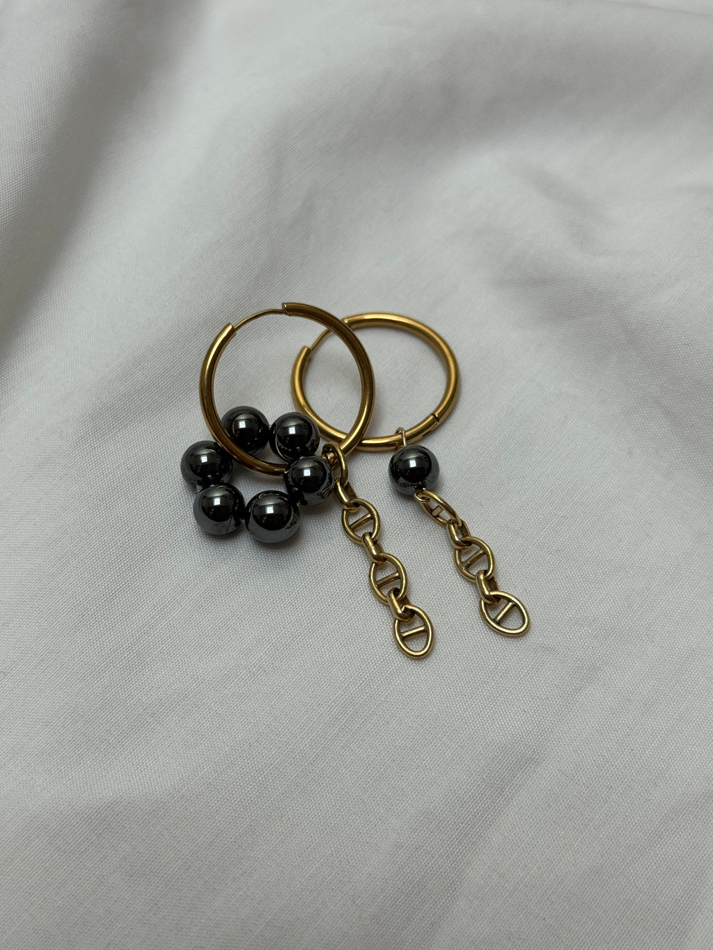 Paire grandes créoles dorées hématites #3