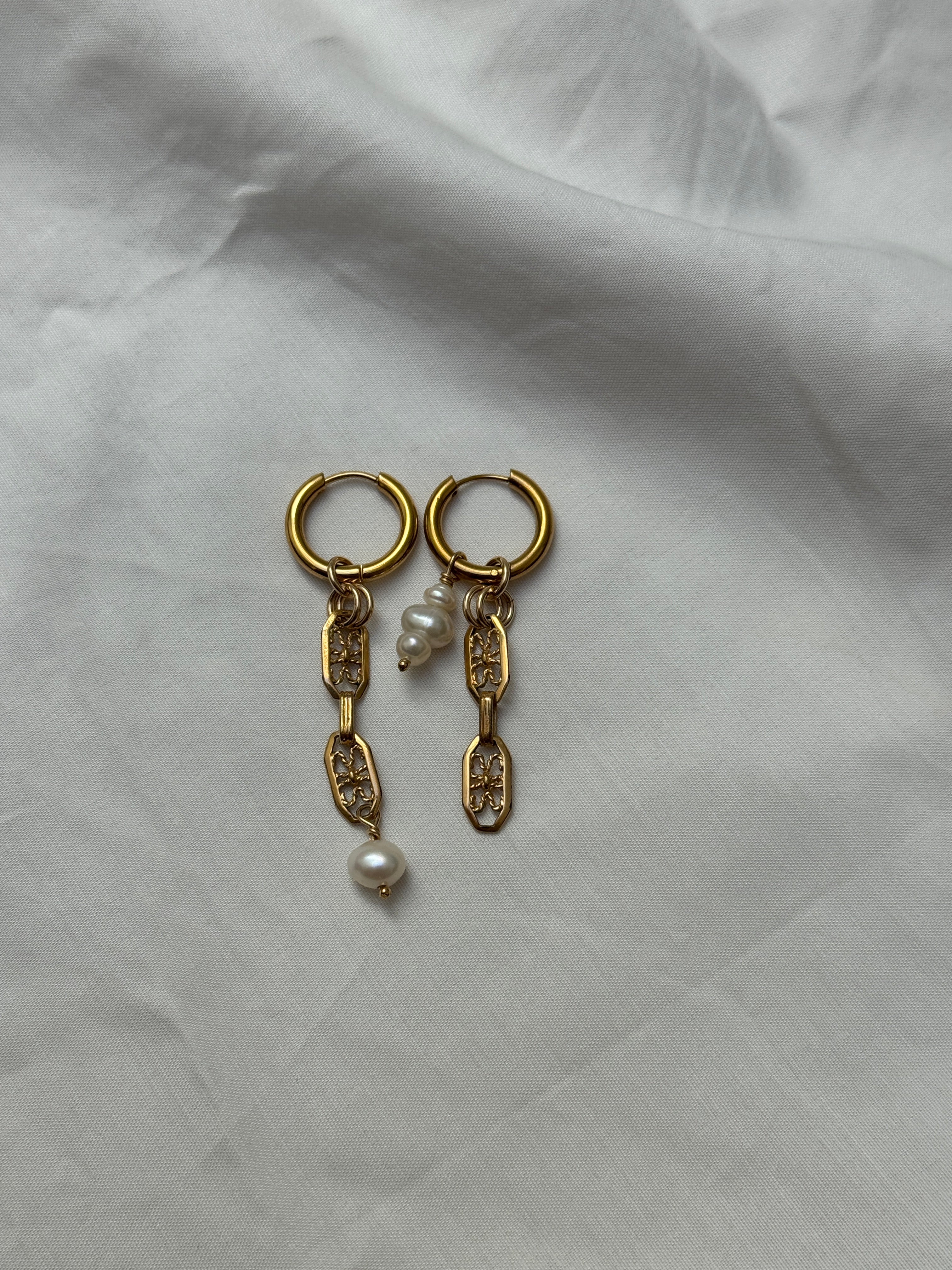 Paire petites créoles dorées #6