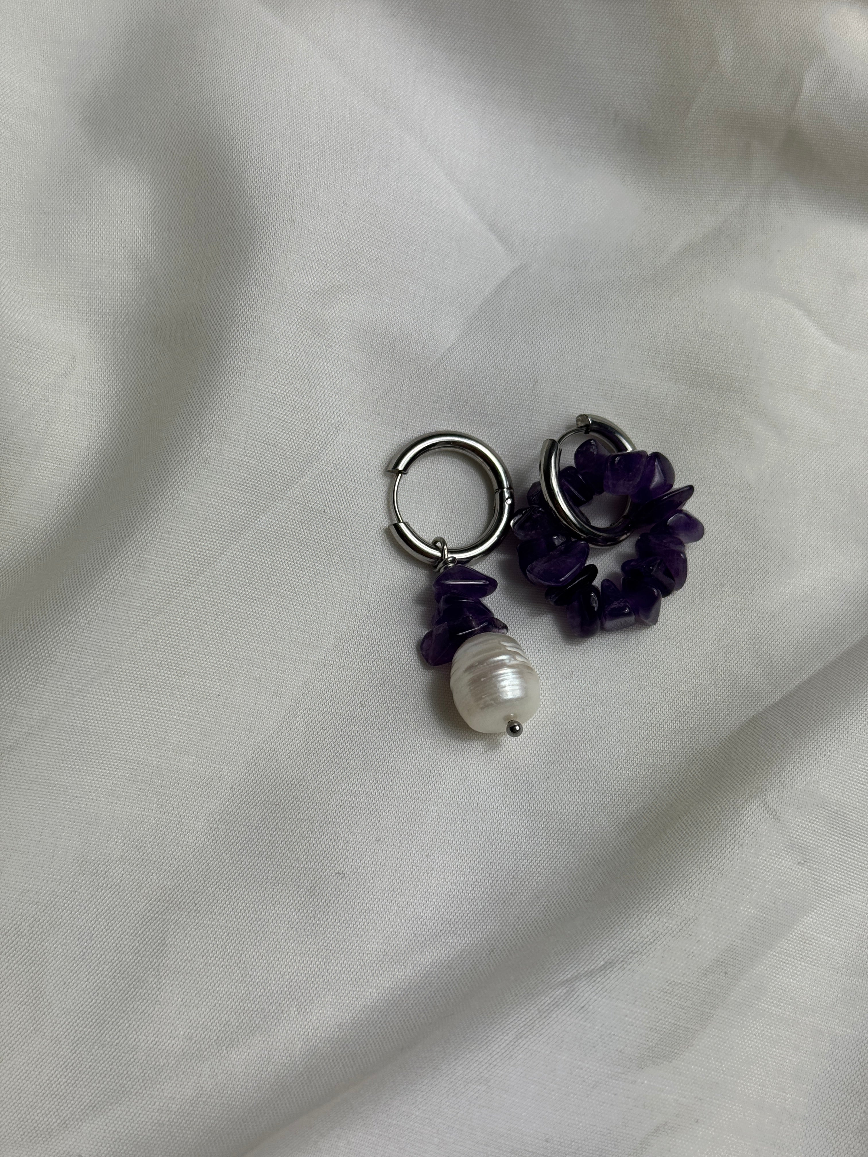Paire petites créoles argentées & Améthyste