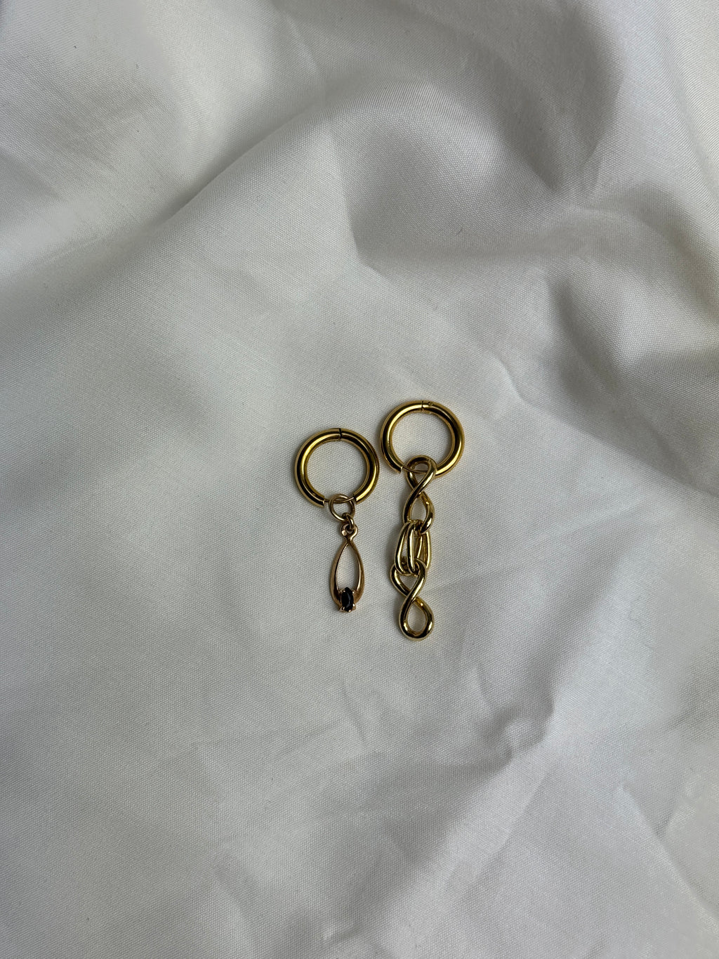 Mono créole dorée & pendentif strass noir