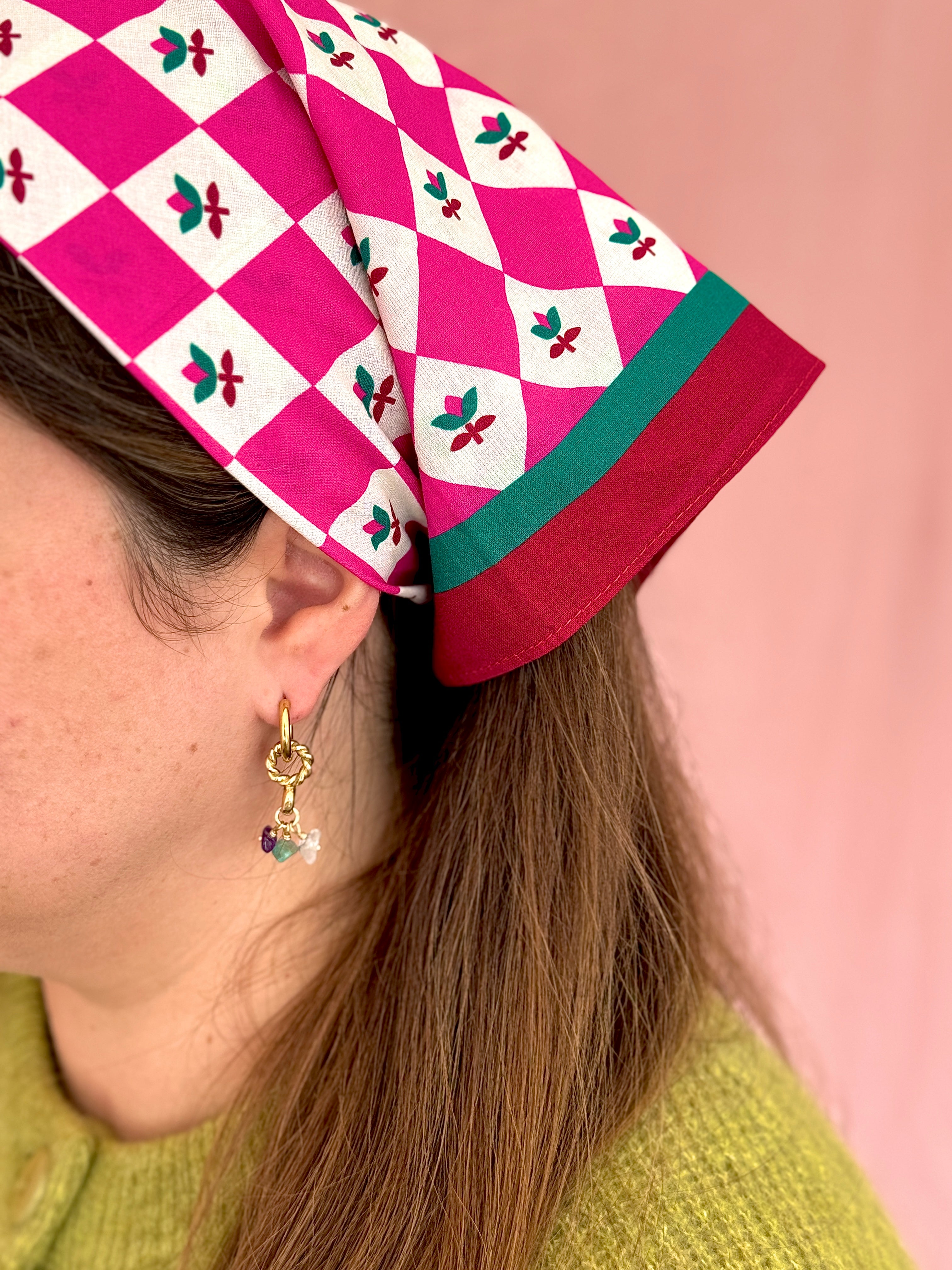 Mono créole dorée//chaîne & perles diverses