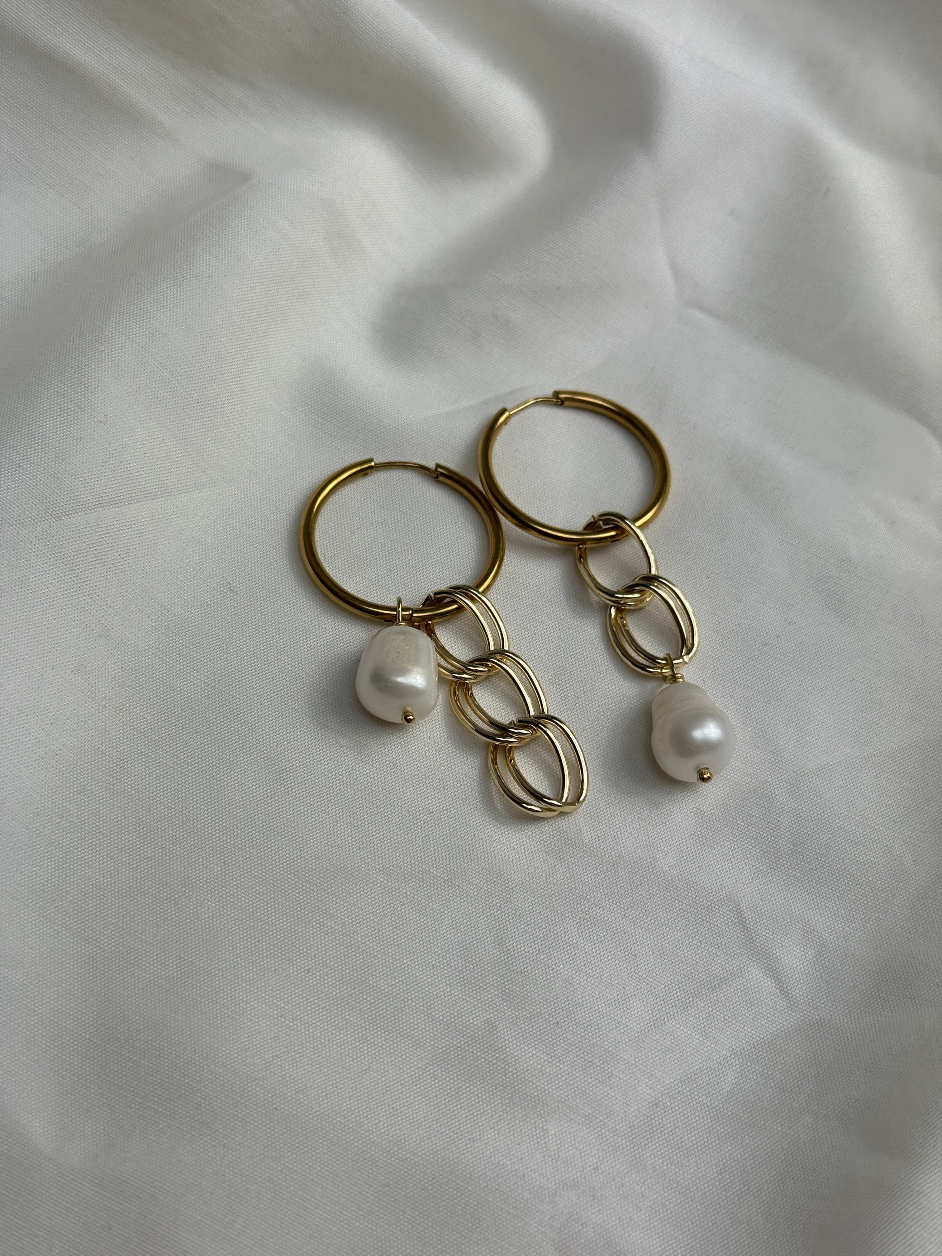 Paire grandes créoles dorées #3