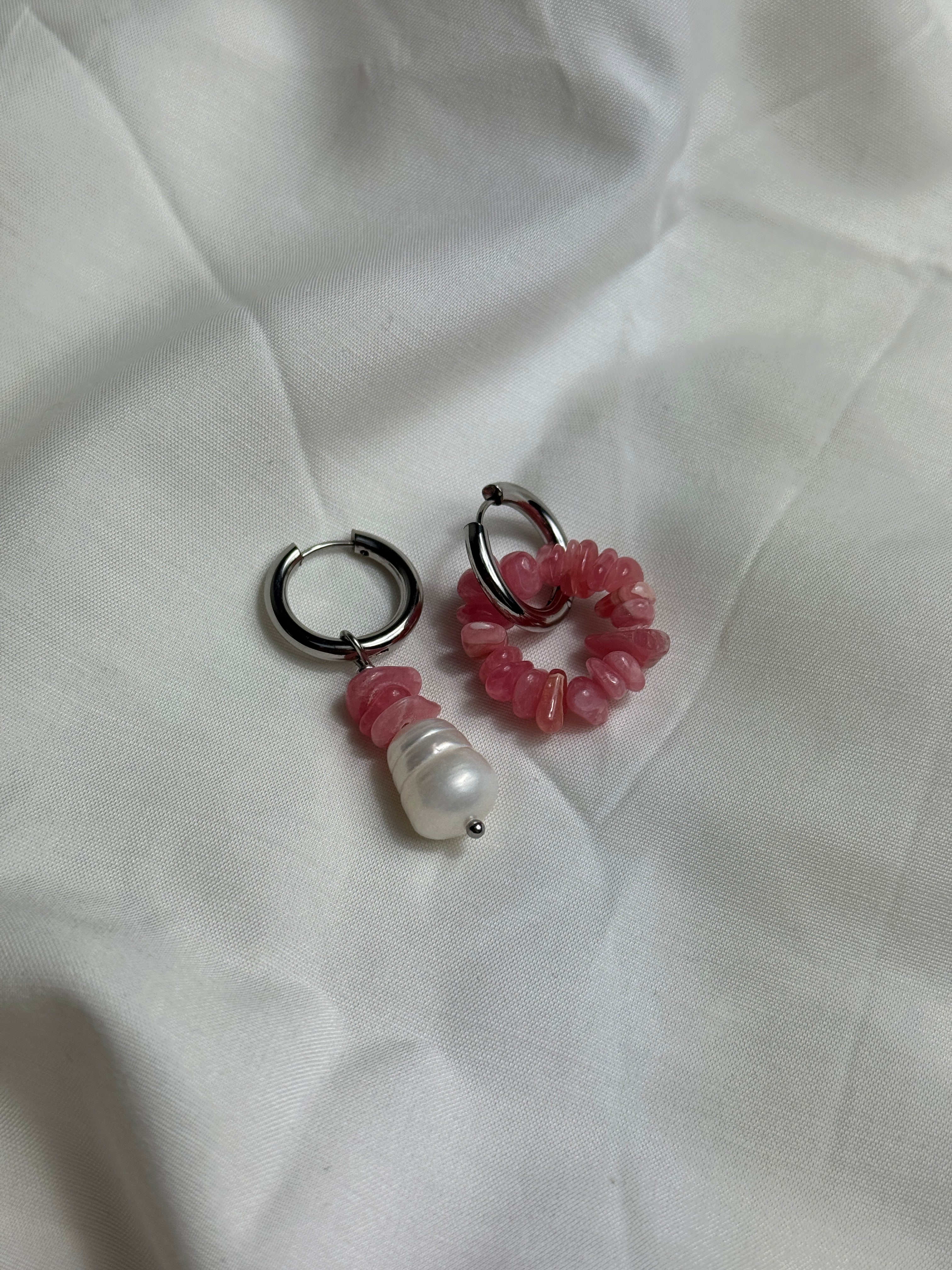 Paire petites créoles argentées & Quartz rose