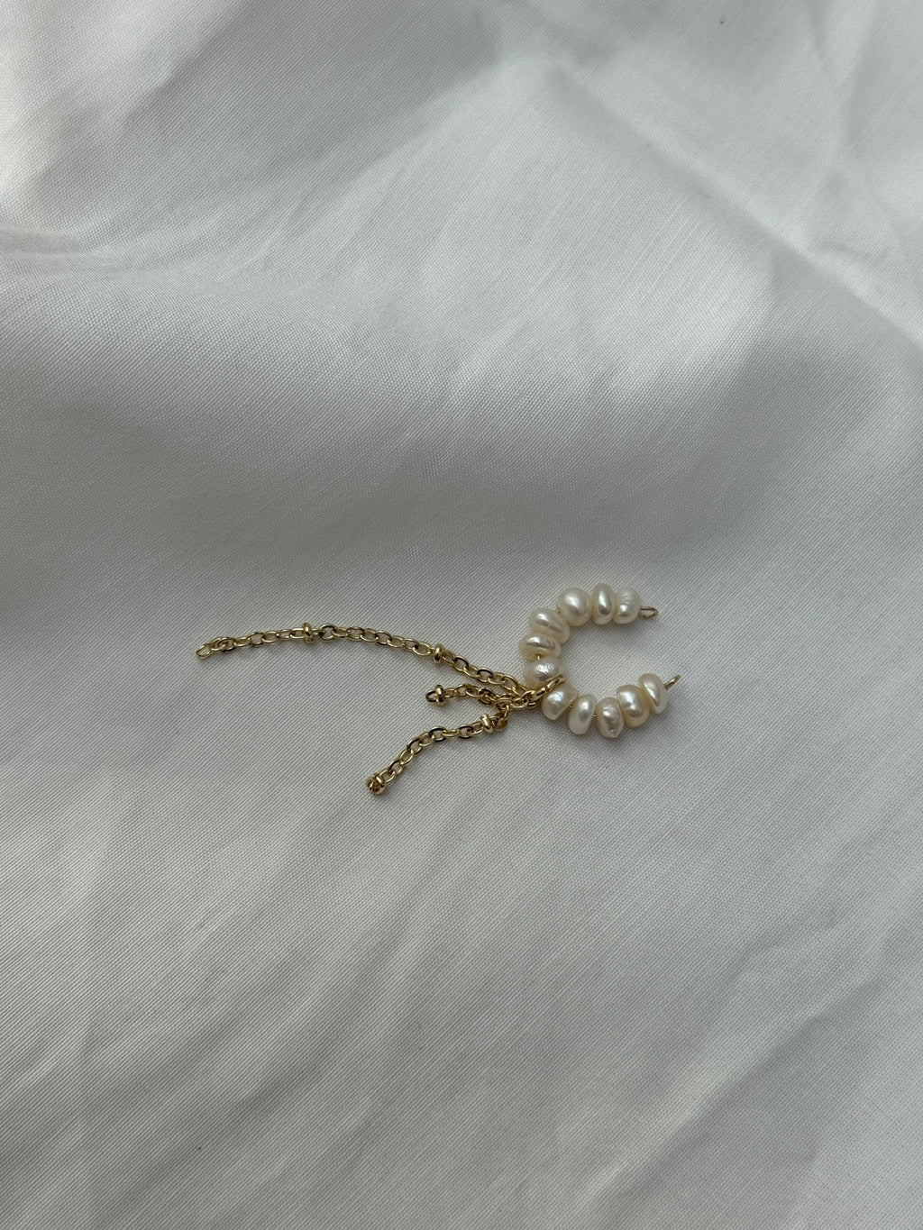 Earcuff perles d'eau douce & chaînes