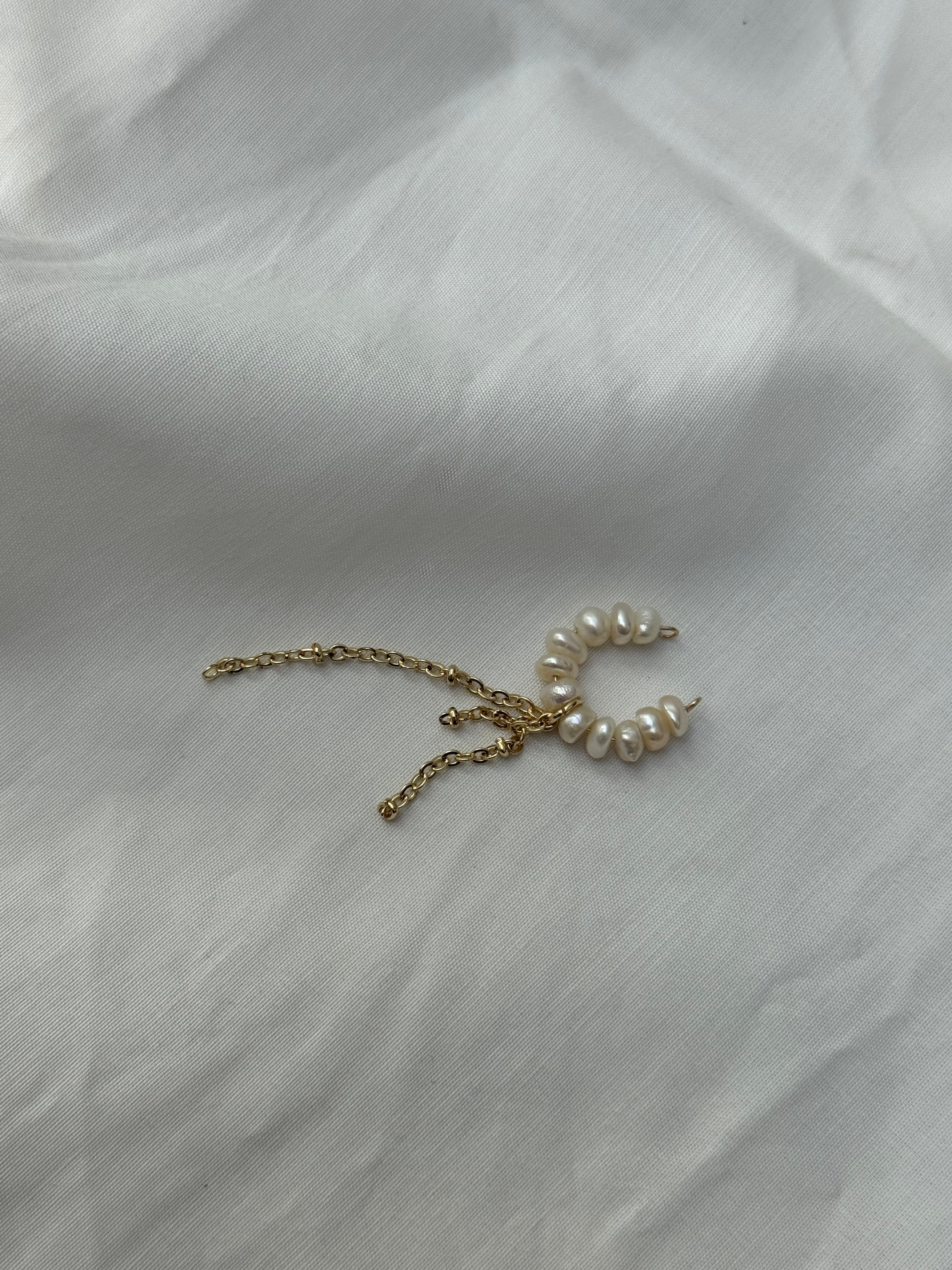 Earcuff perles d'eau douce & chaînes