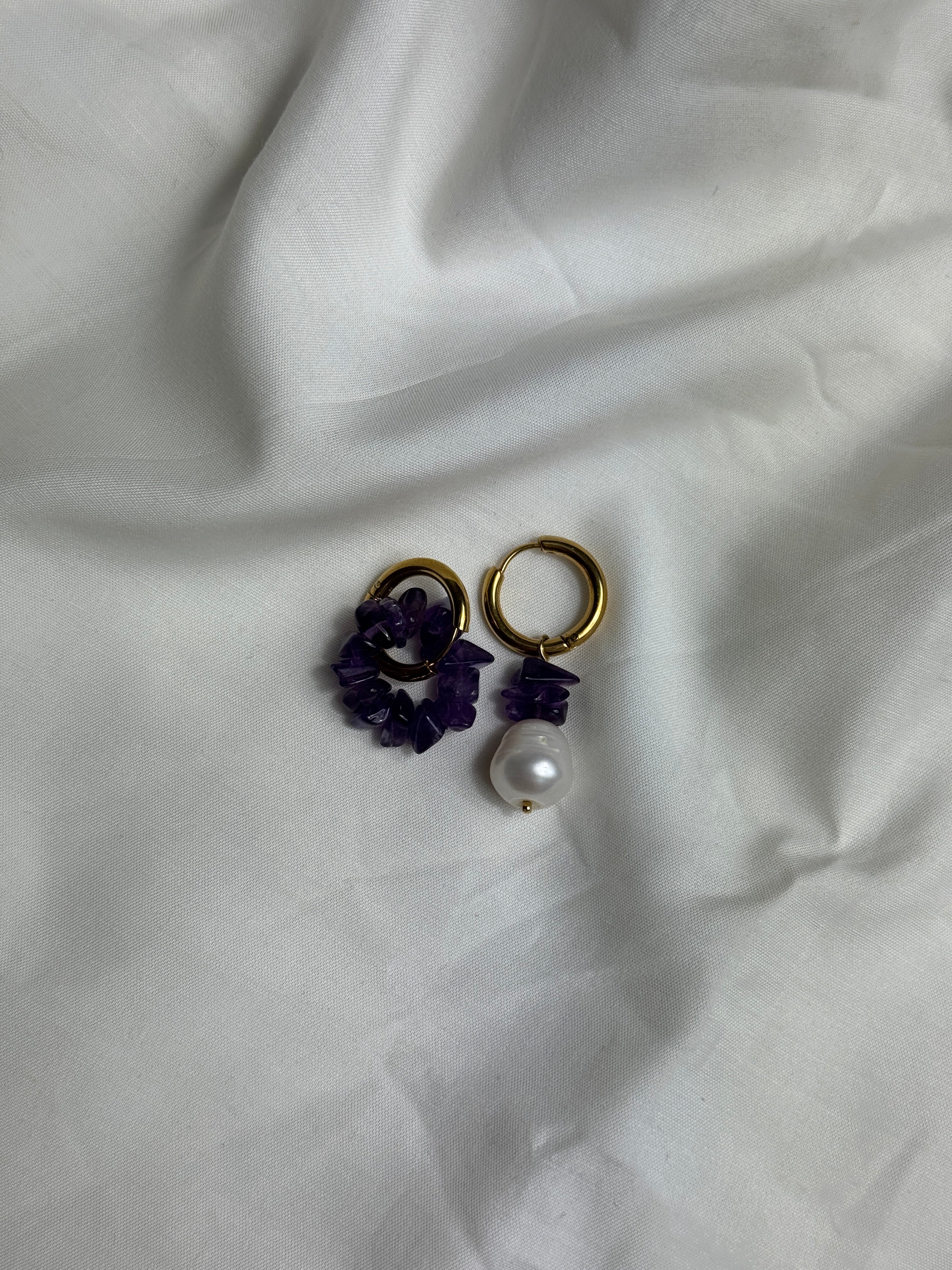 Paire petites créoles dorées & Améthyste