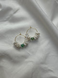 Paire grandes créoles coquillages & perles de jaspe vert