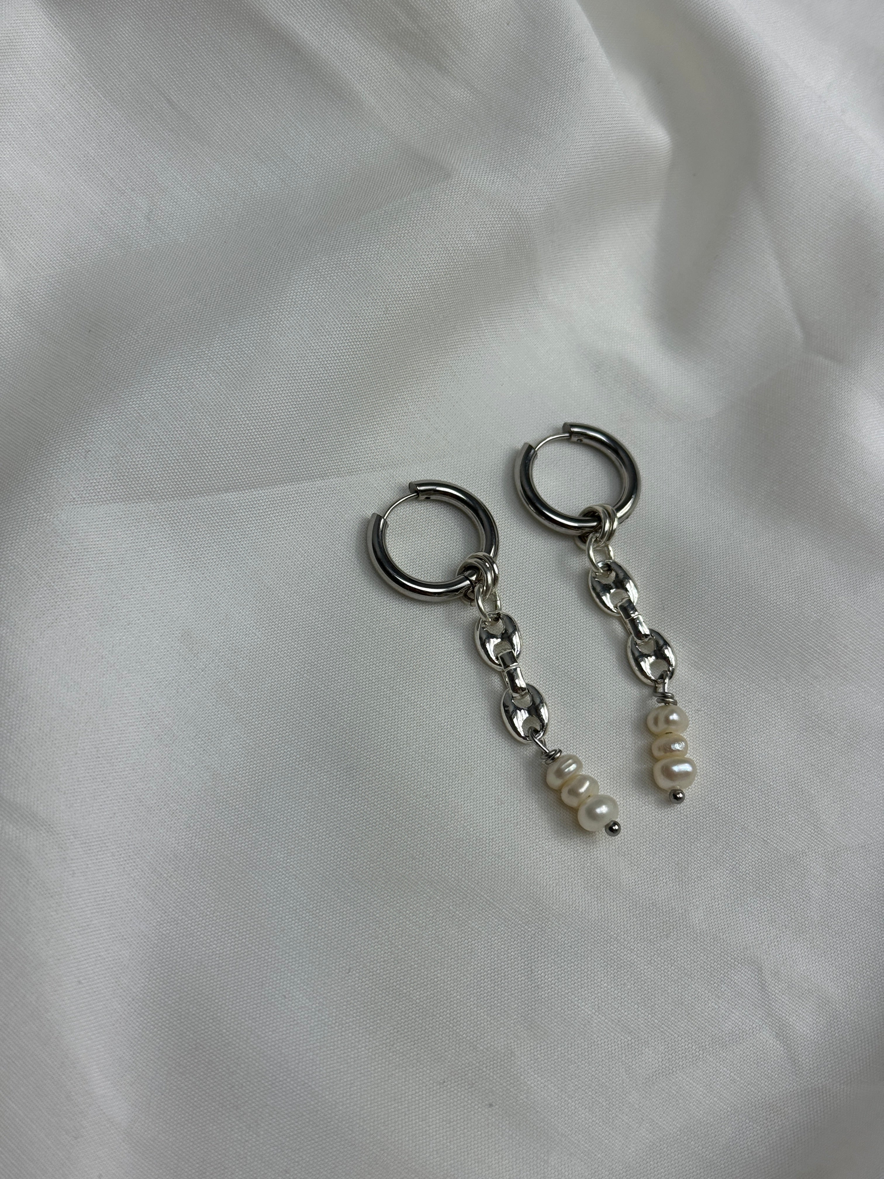 Paire petites créoles argentées #1