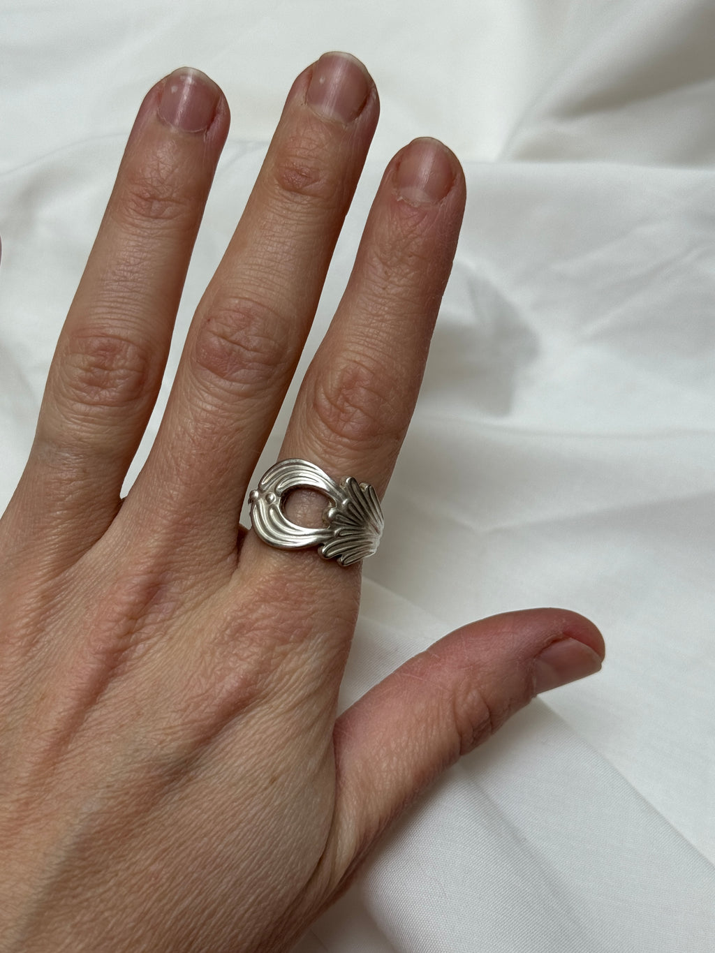 Bague Art nouveau argentée