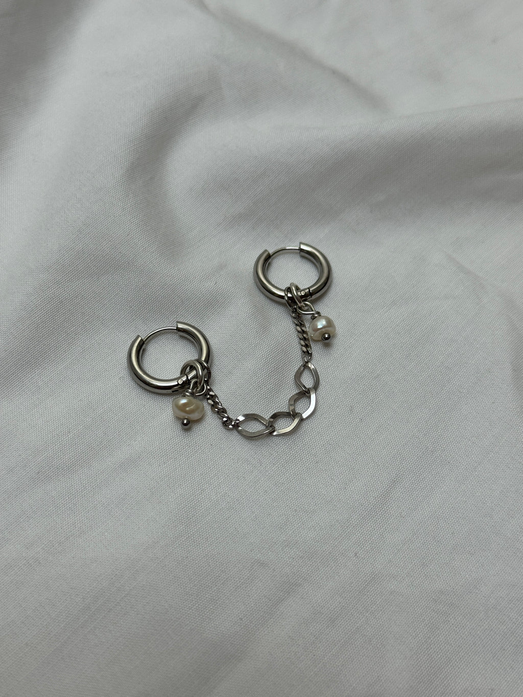 Double créoles//chaîne argentée & perles